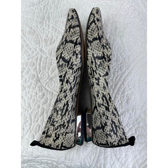 Franco Sarto Womens 7M Black/White Snake Skin Man Made Leather Slip On Shoe - Picture 9 of 10